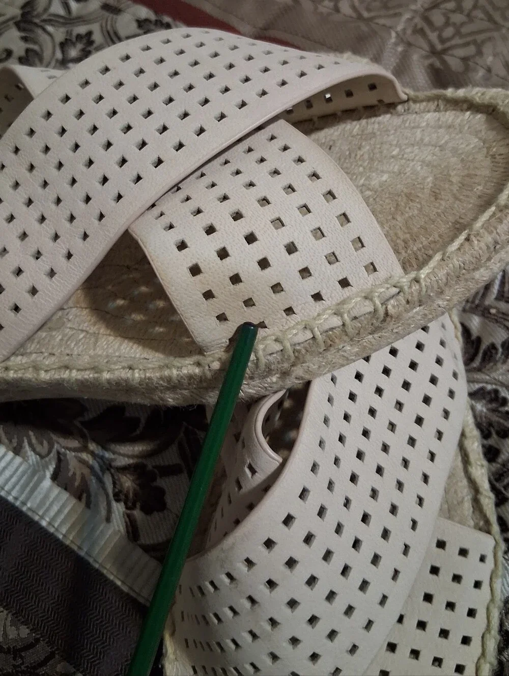Dolce‎ Vita Cream Perforated Crossband Espadrille Sandals Leather 8.5 Platform